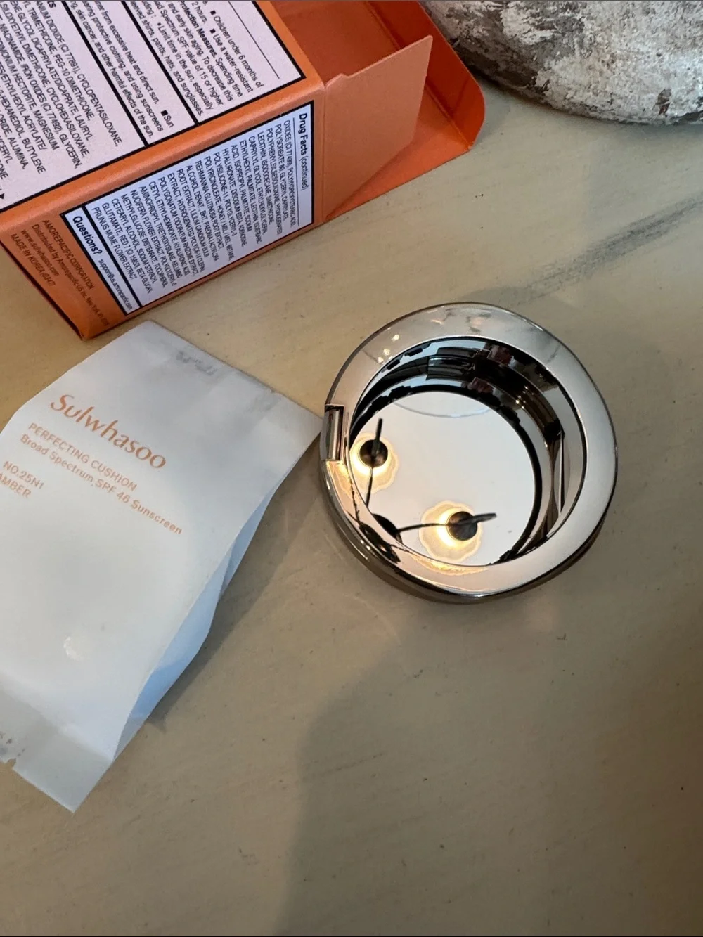 Sulwhasoo Radiant Cushion Foundation Compact with Amber refill